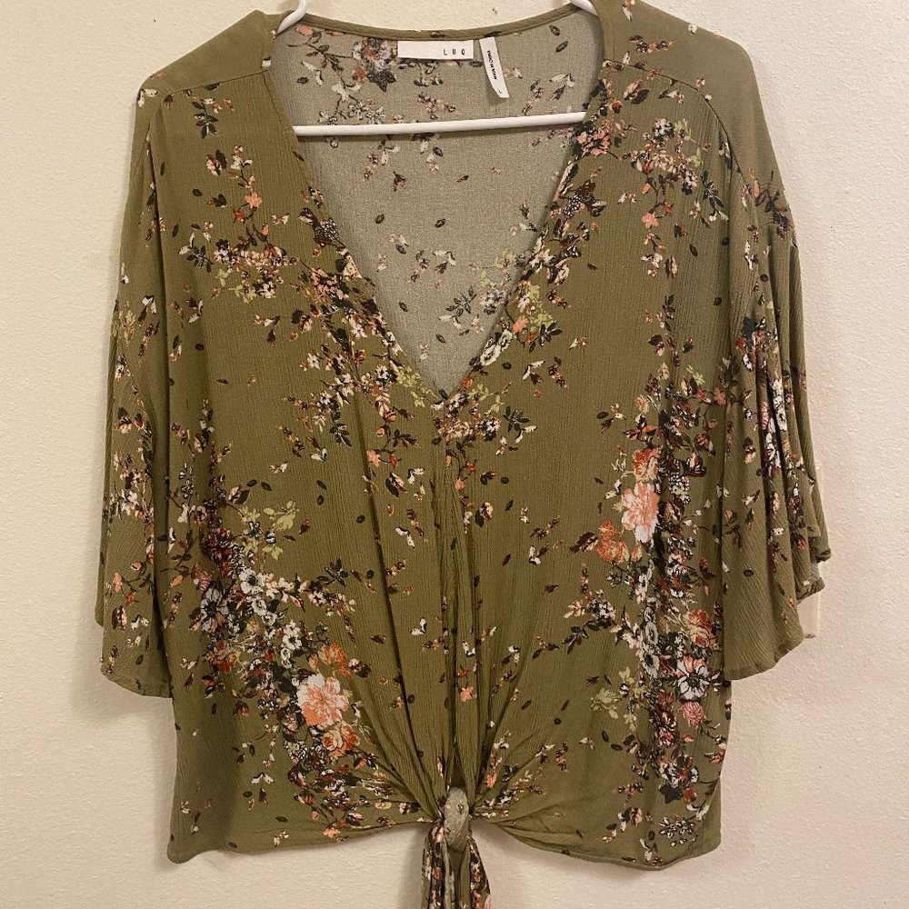 StitchFix Luq Tie Front Floral Top Size L